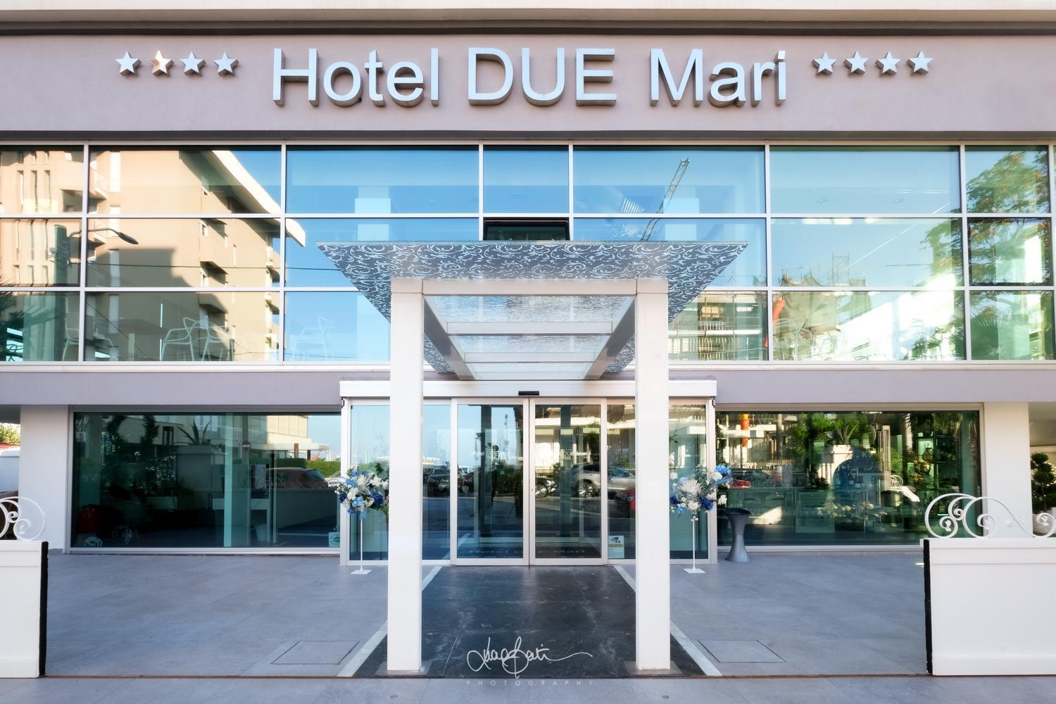 Hotel Due Mari & Spa Rimini Exteriör bild